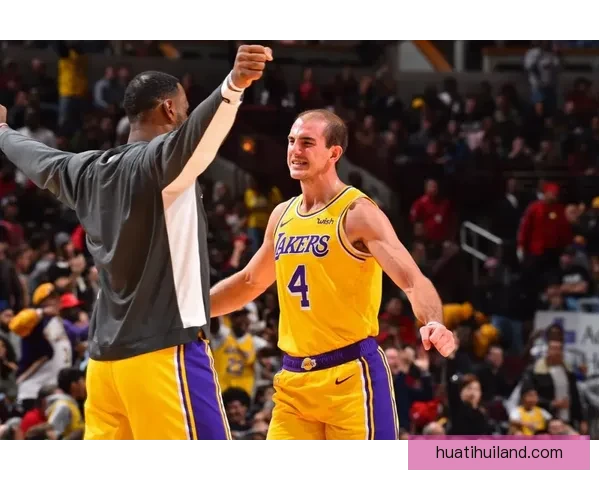 步行者后卫麦康奈尔与安踏签约 宣告六年球鞋自由身的结束